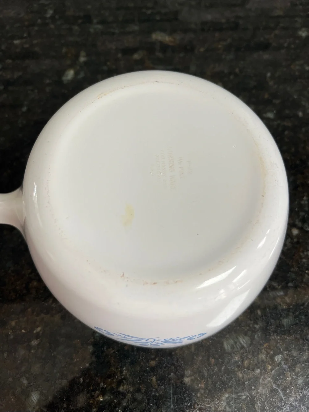 Vintage CorningWare 1 1/2 pint saucepan with lid